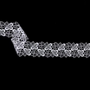 Fine Lace Trim |  Fancy White Floral Venise Lace Trim – 2.5" Fine Lace Trim Fine Lace Trim